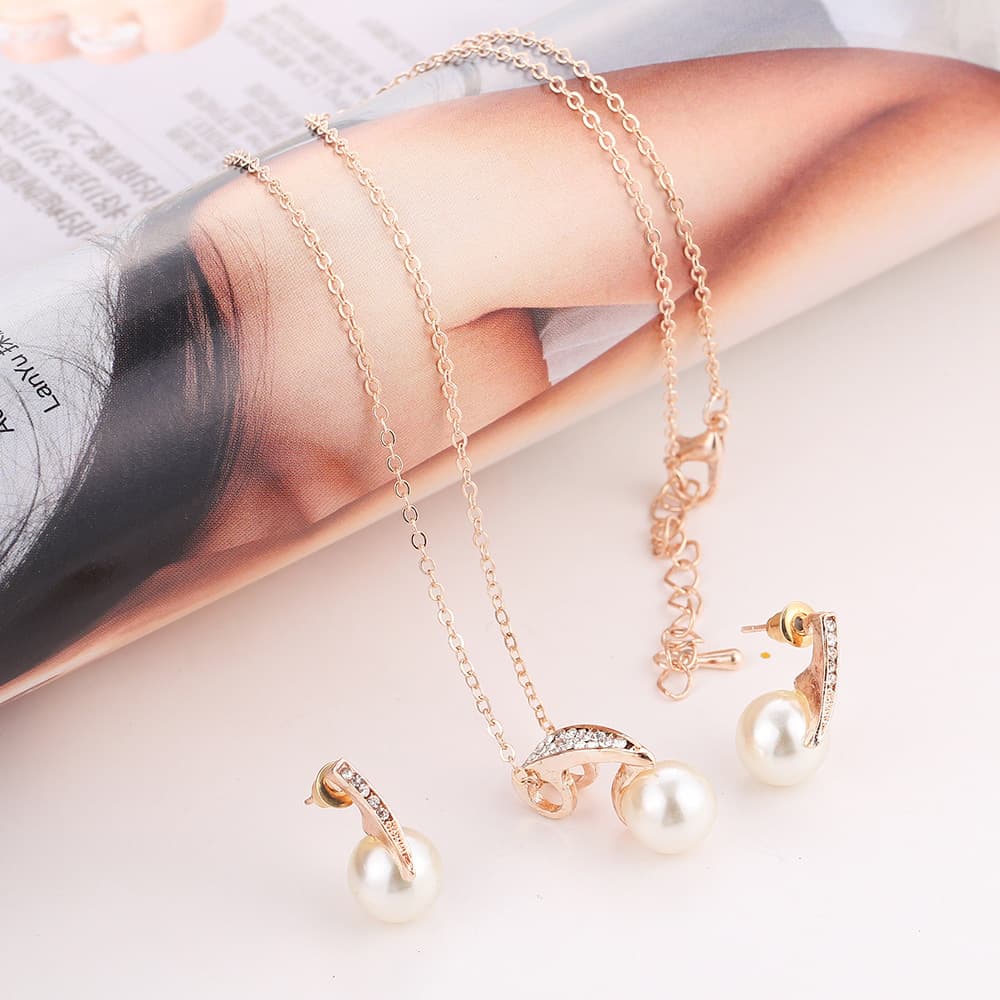 2-Piece Faux Pearl Colar Conjunto