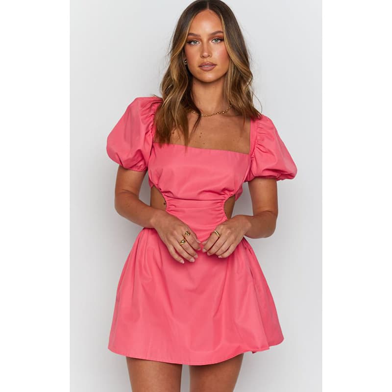 Vestido com costas abertas 2