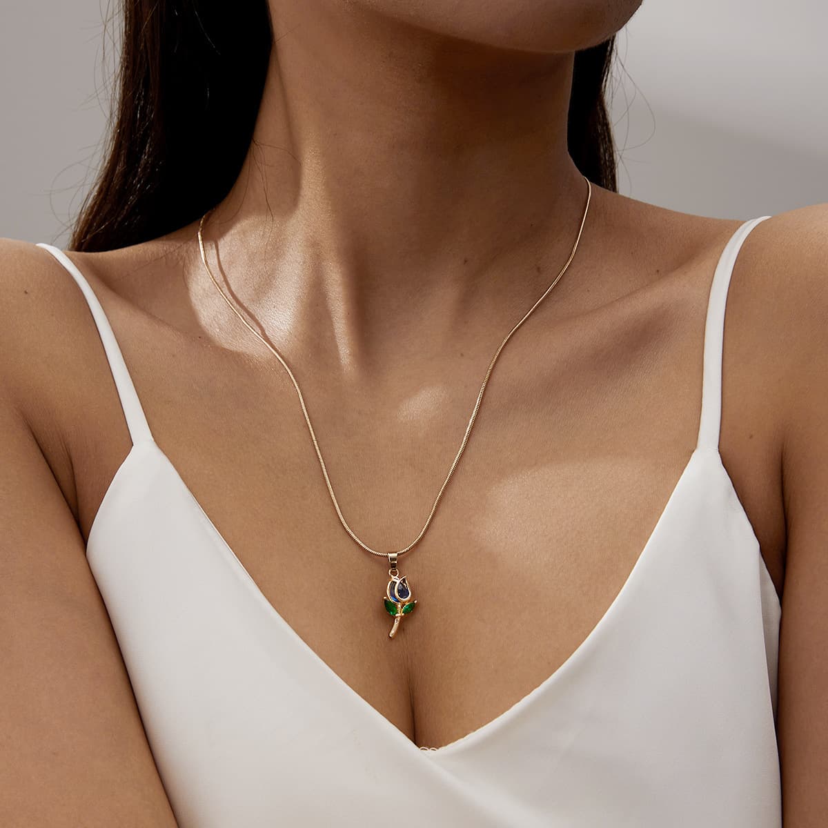 Colar elegante de tulipas para mulheres 8