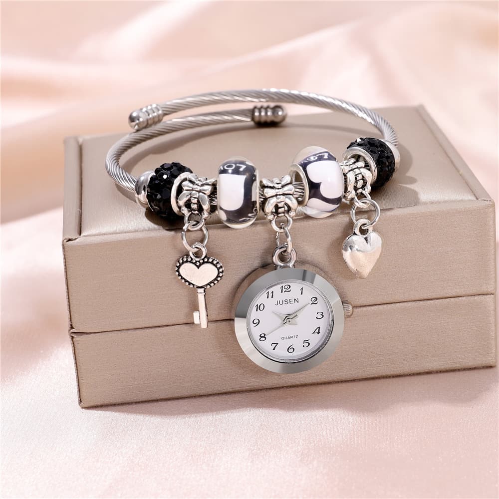 Relógio de pulso feminino com pingente de coração e chave, movimento de quartzo. 2