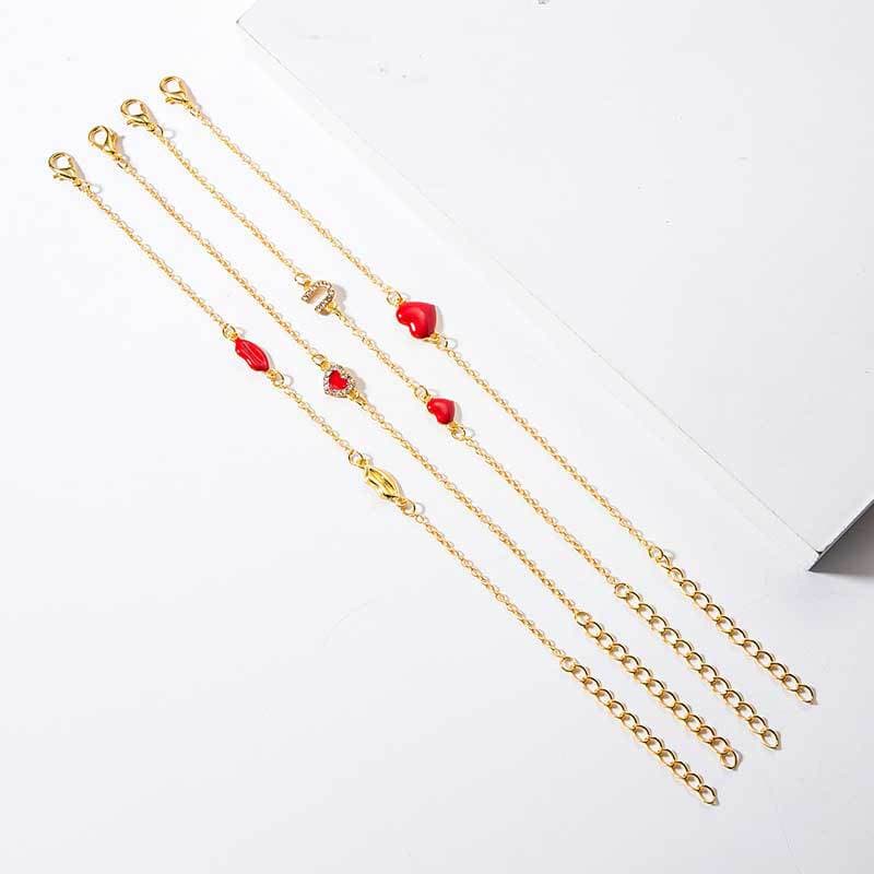 Pulseira feminina com lábios dourados em formato de amor 4