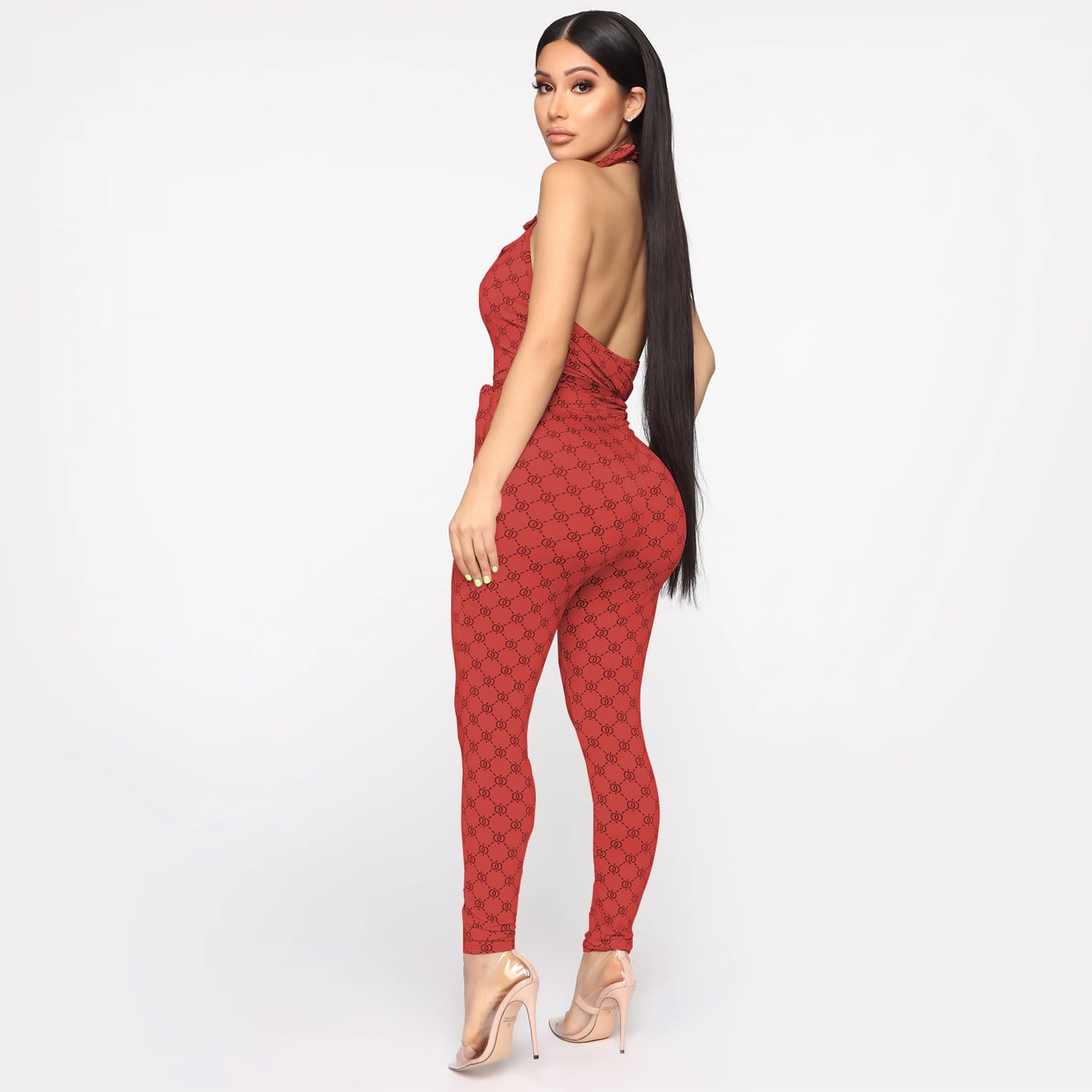 Macacão feminino estampado e sexy com decote halter 11