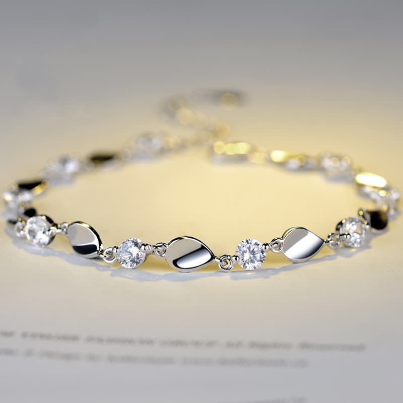 Diamond-Encrusted 925 Sterling Silver Pulseira