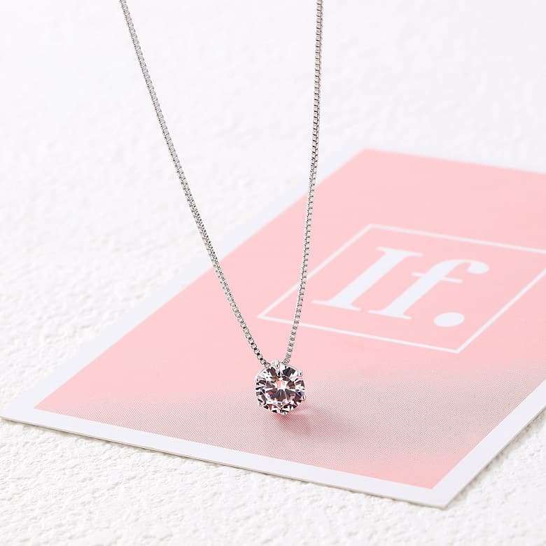 Colar feminino com um único diamante. 5