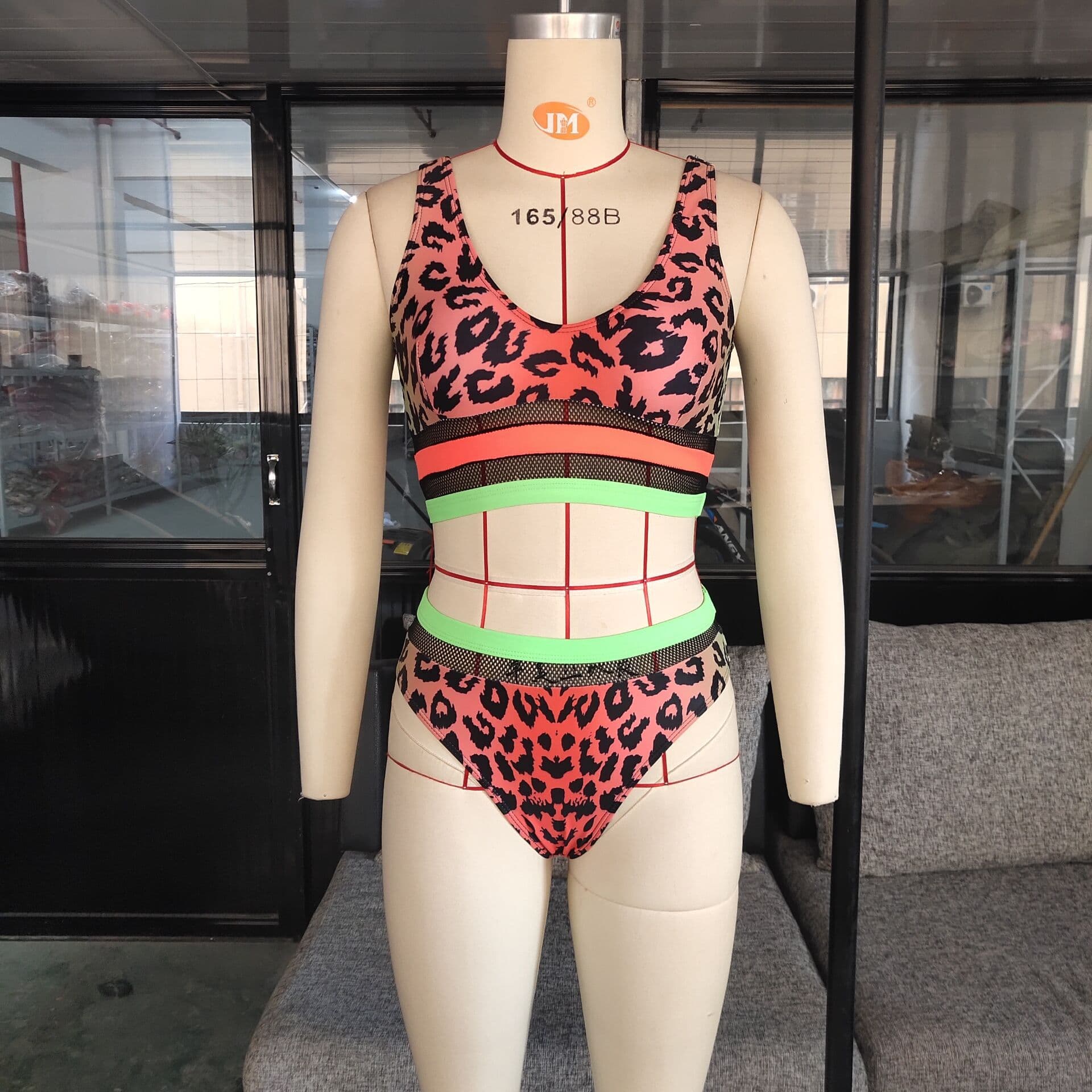 Biquíni Sexy Split Leopardo 2