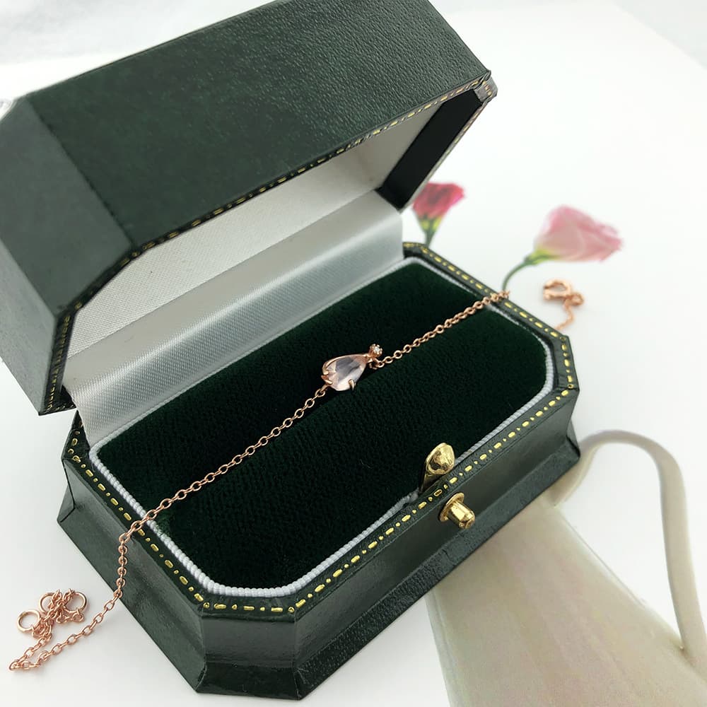Pulseira feminina de cristal com flor de cerejeira