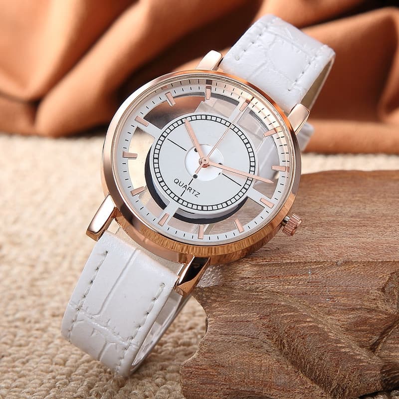 Relógio Feminino Com Pulseira De Couro Vazado