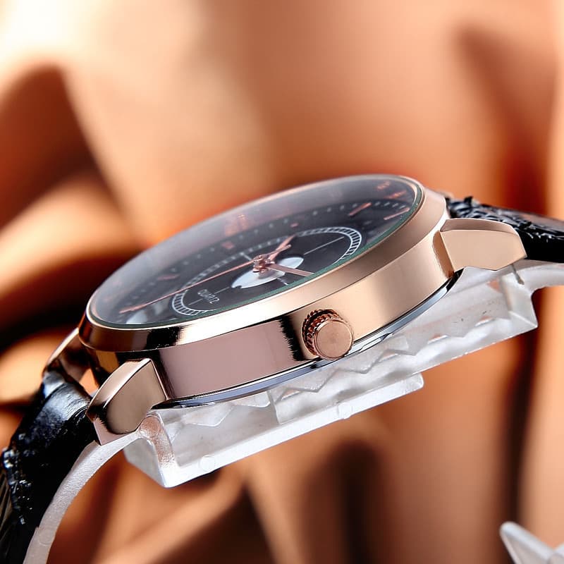 Relógio Feminino Com Pulseira De Couro Vazado 4