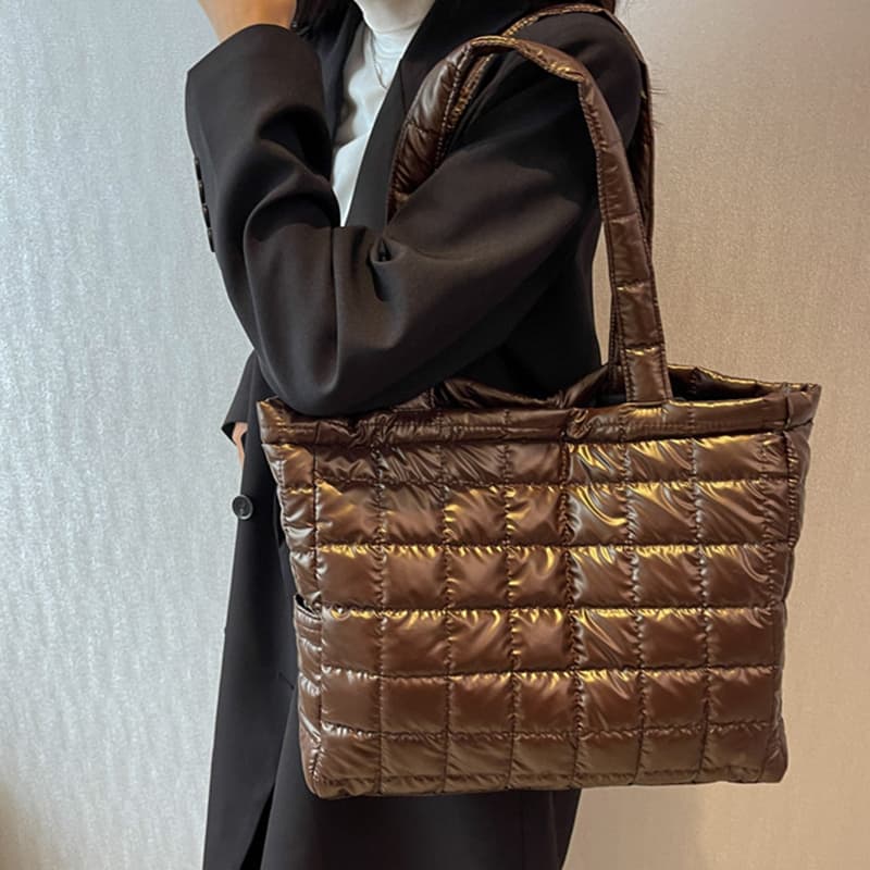 Bolsa de ombro feminina de inverno com estampa xadrez. 8