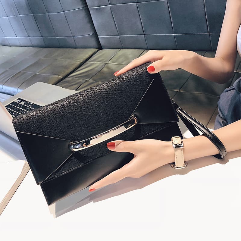 Nova bolsa de ombro feminina de couro PU para eventos noturnos. 3