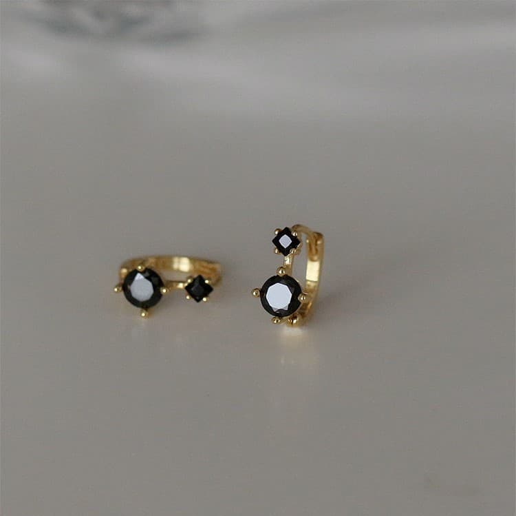 Novos brincos com design exclusivo para mulheres 5