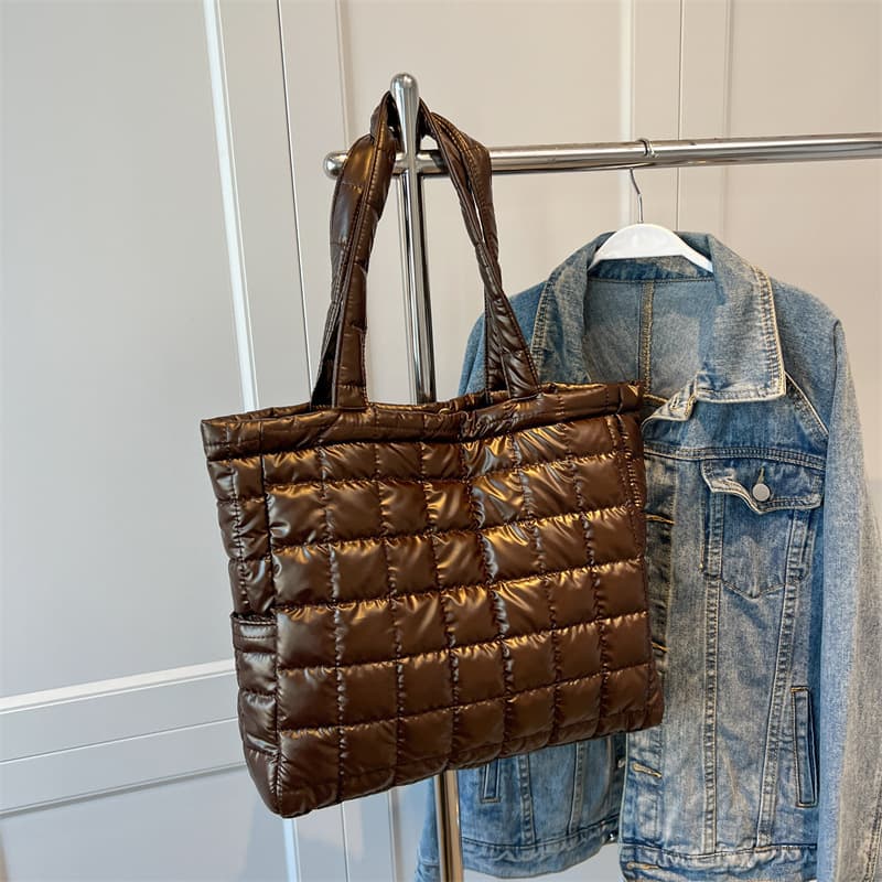 Bolsa de ombro feminina de inverno com estampa xadrez. 5