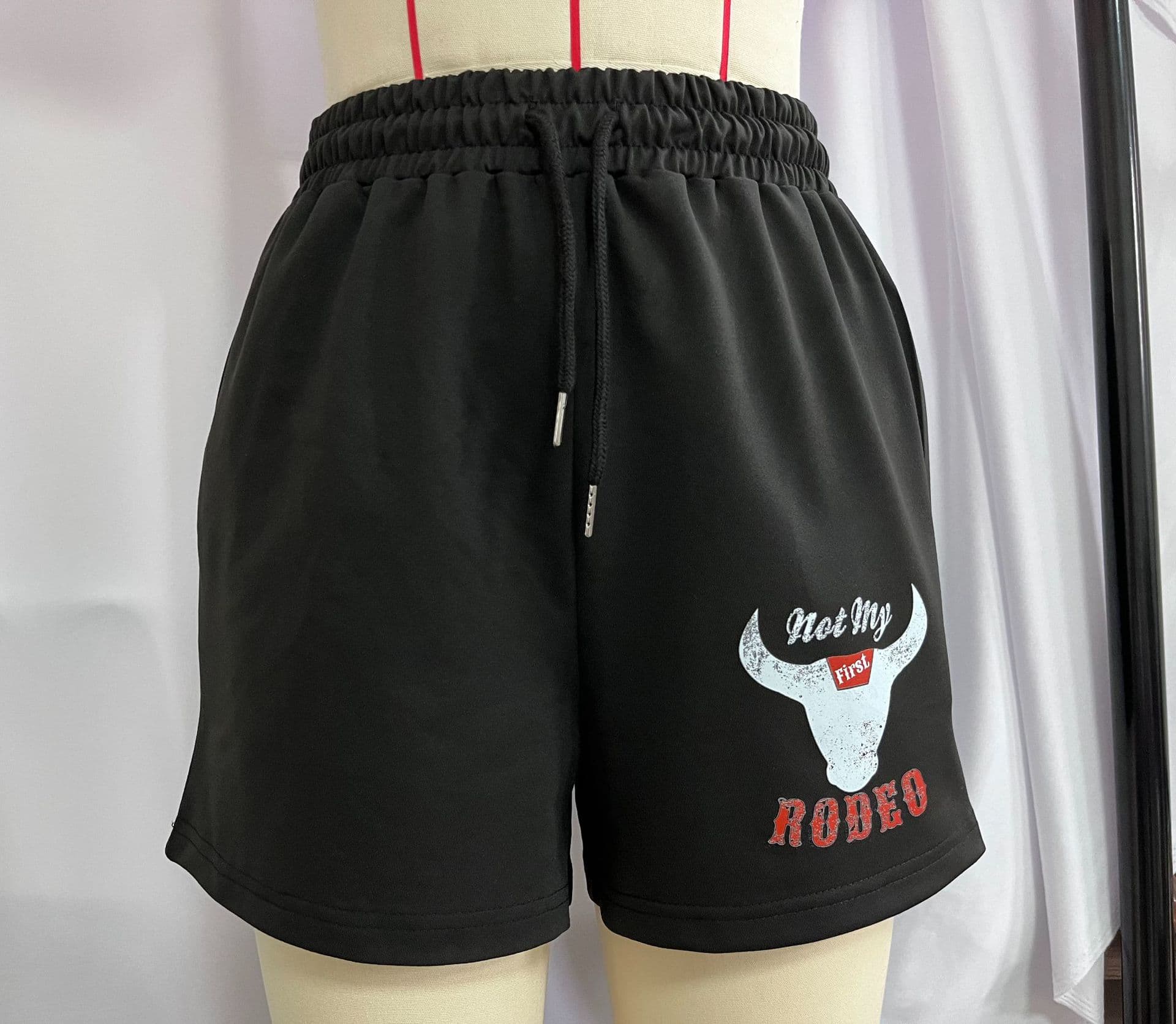 Shorts Casuais Folgados. 4