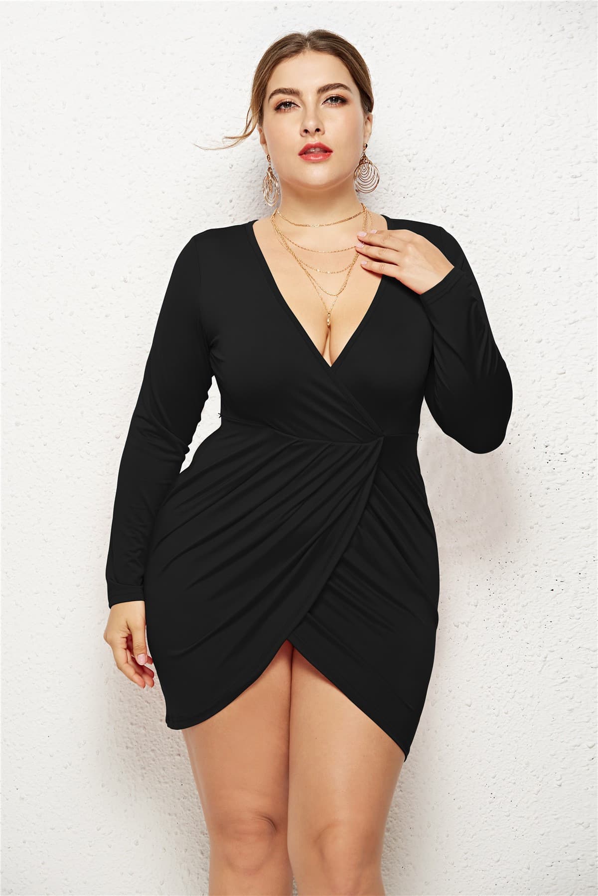 Vestido feminino Newfat Ladies com decote profundo em V, sexy e perfeito para festas.
