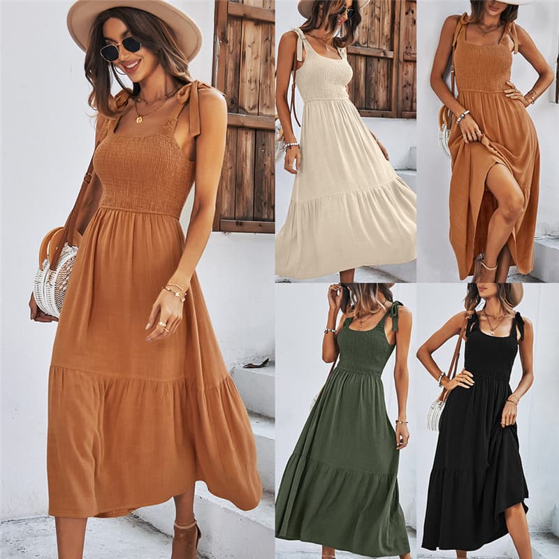 Vestido preto liso com alças finas para mulheres, ideal para o verão. 4