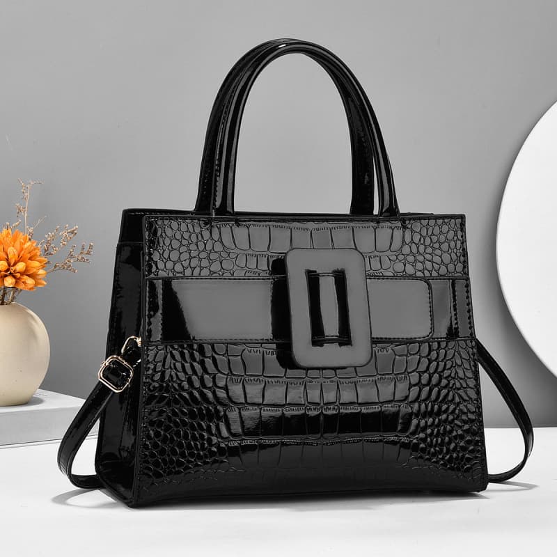 Bolsa feminina versátil e elegante com personalidade. 6