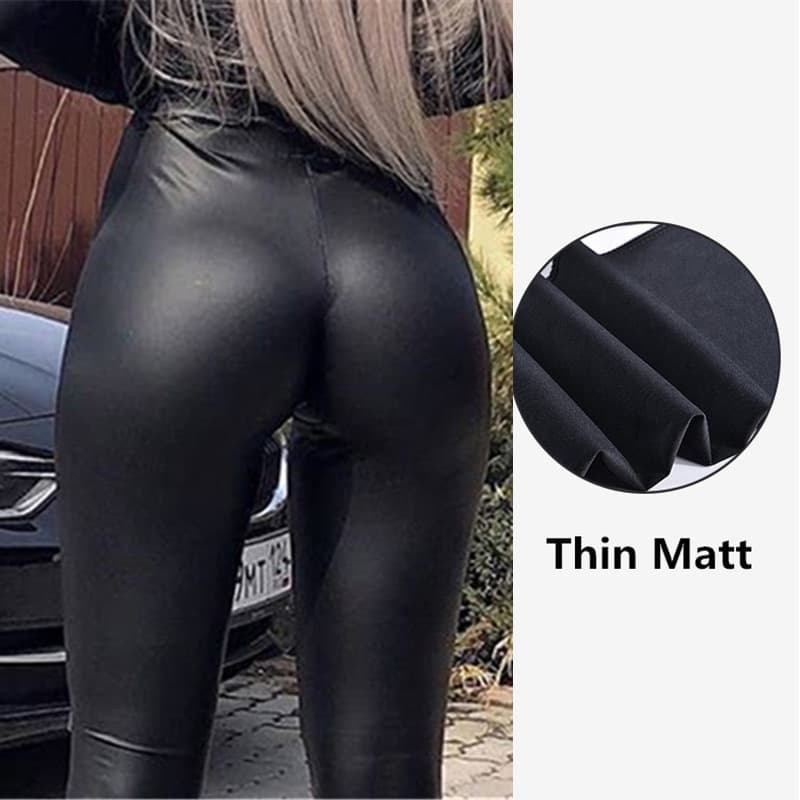 Calça feminina de couro sintético com cintura alta. 13