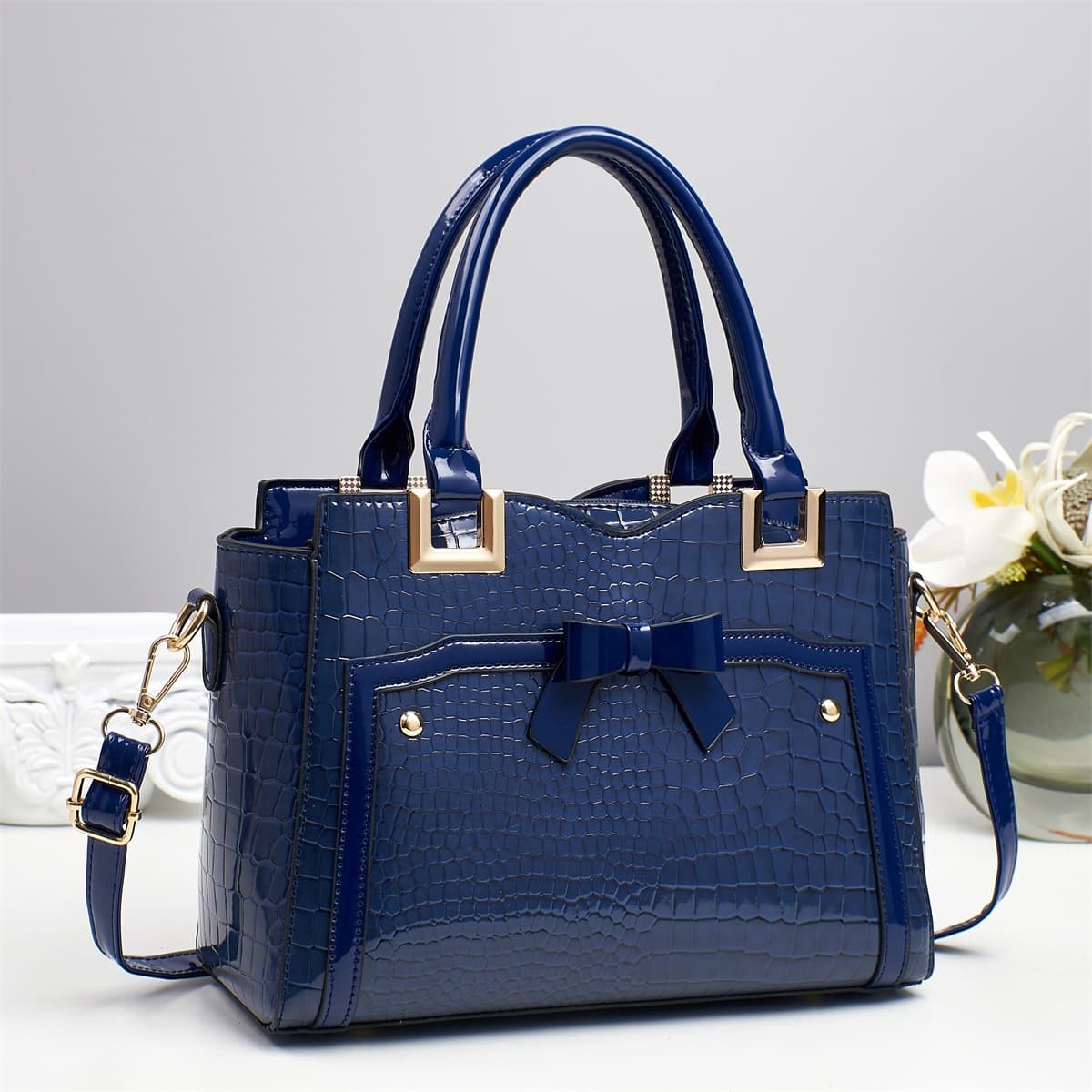 Conjunto elegante e sofisticado de bolsa tote e carteira para mulheres com grande capacidade. 2