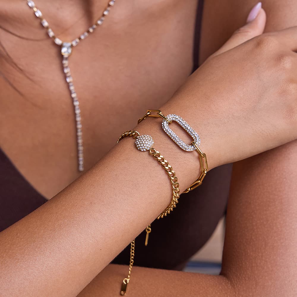 Pulseira de aço inoxidável com ornamento feminino