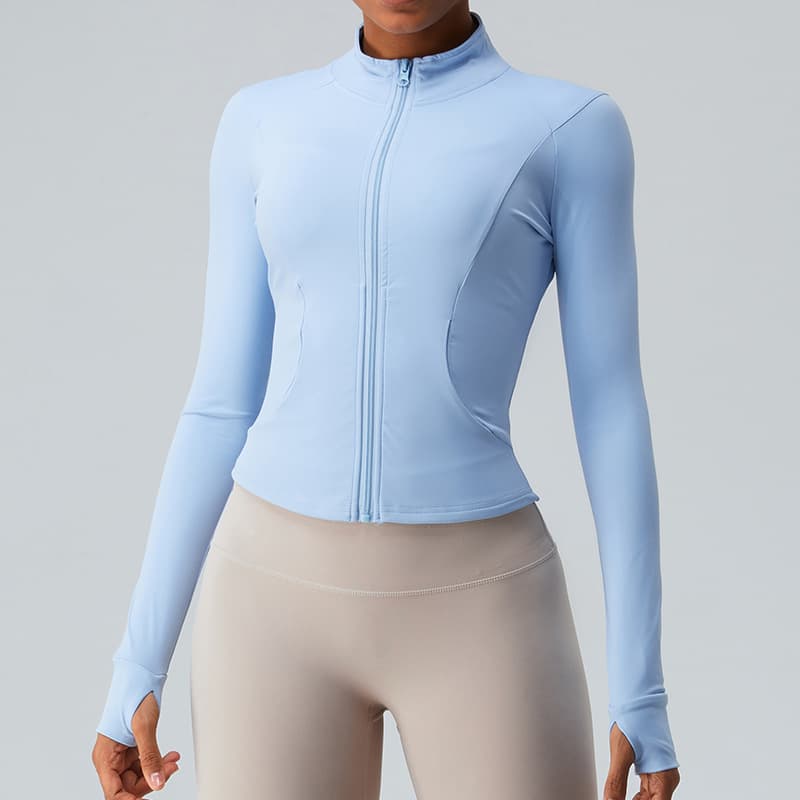 Jaqueta esportiva feminina de manga comprida com modelagem slim fit e secagem rápida. 2