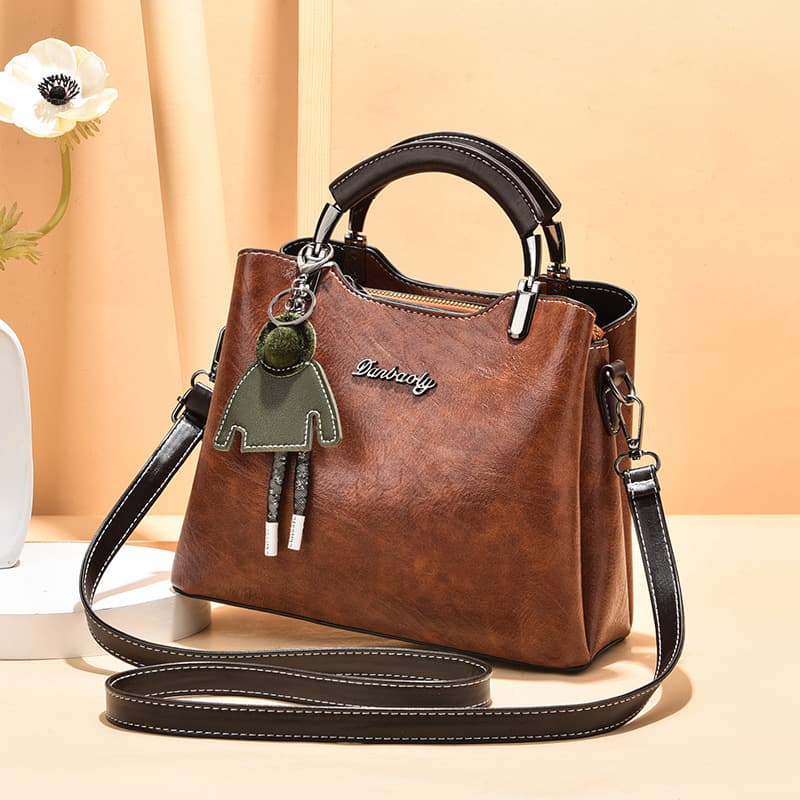 Bolsa feminina pequena, simples e retrô. 4