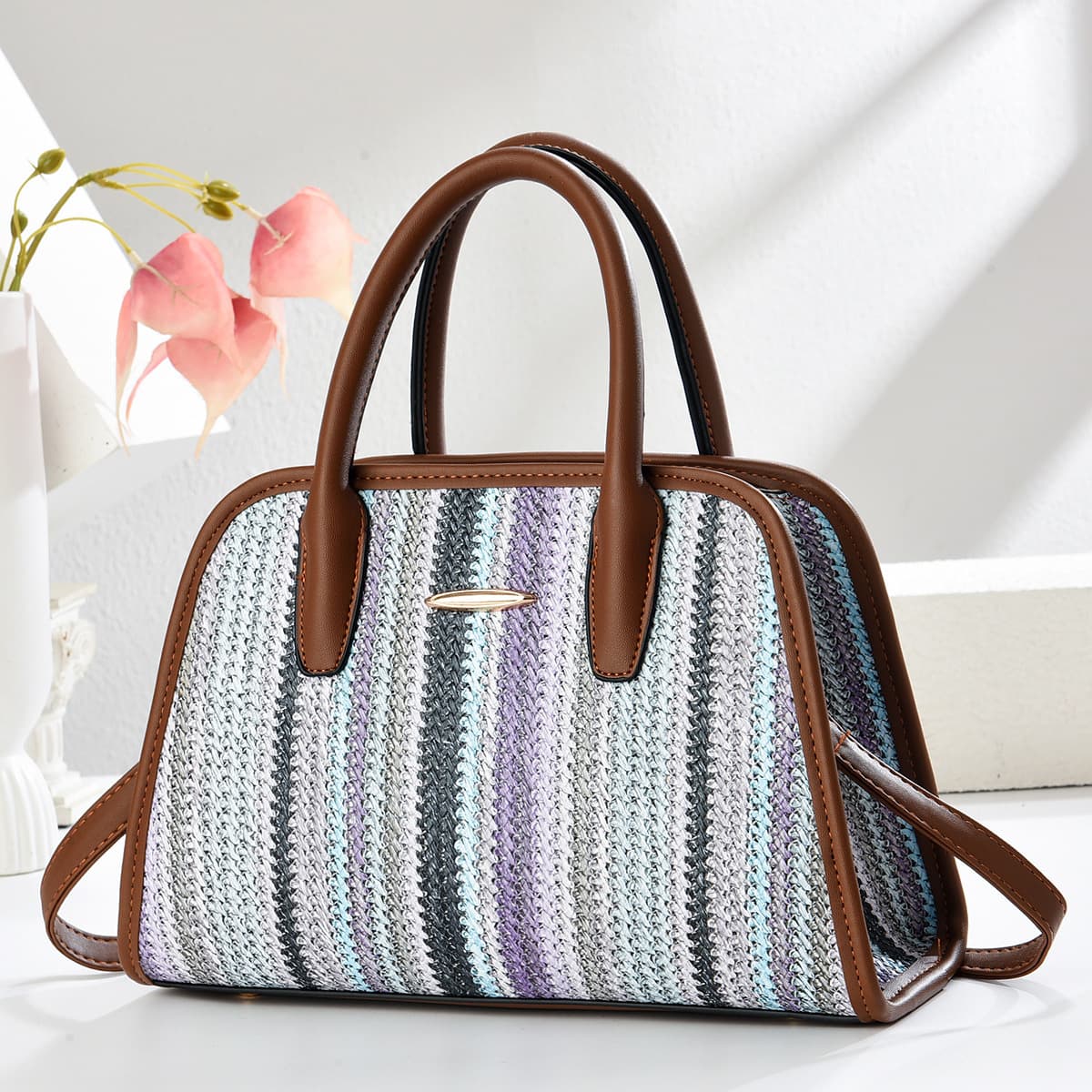 Bolsa feminina para uso diário em cores contrastantes 2