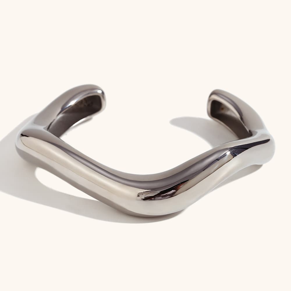 Pulseira feminina personalizada com design irregular 12