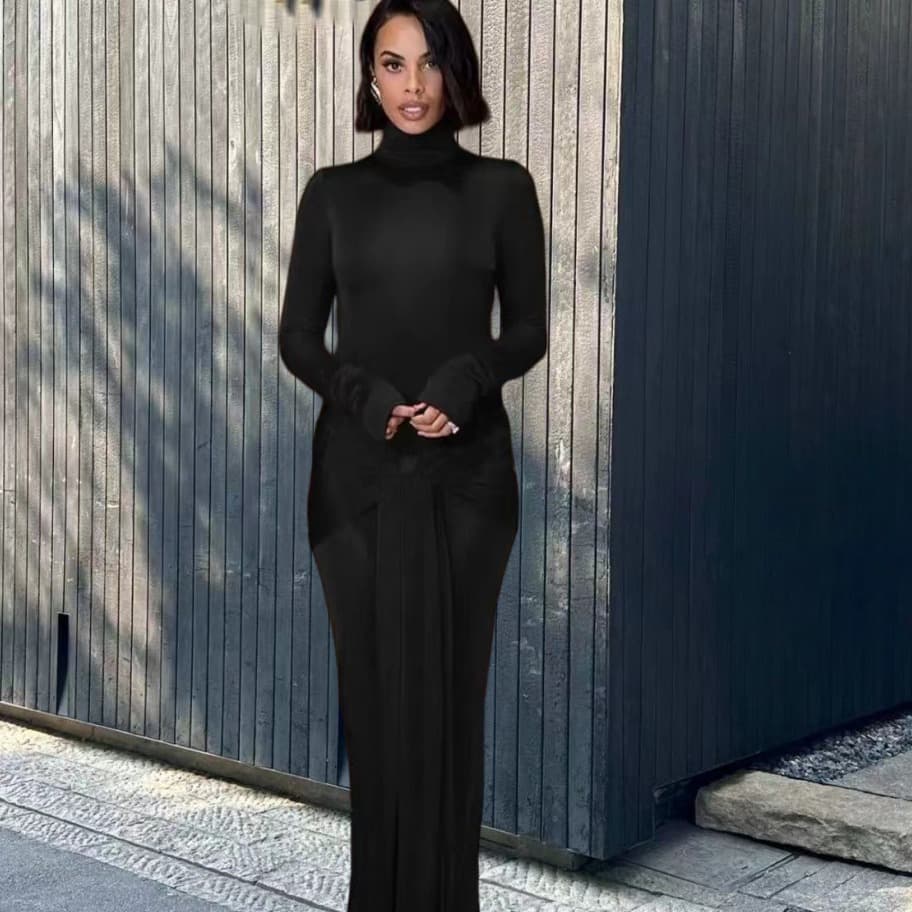 Vestido de gola alta, cor sólida, com amarração nas costas. 6