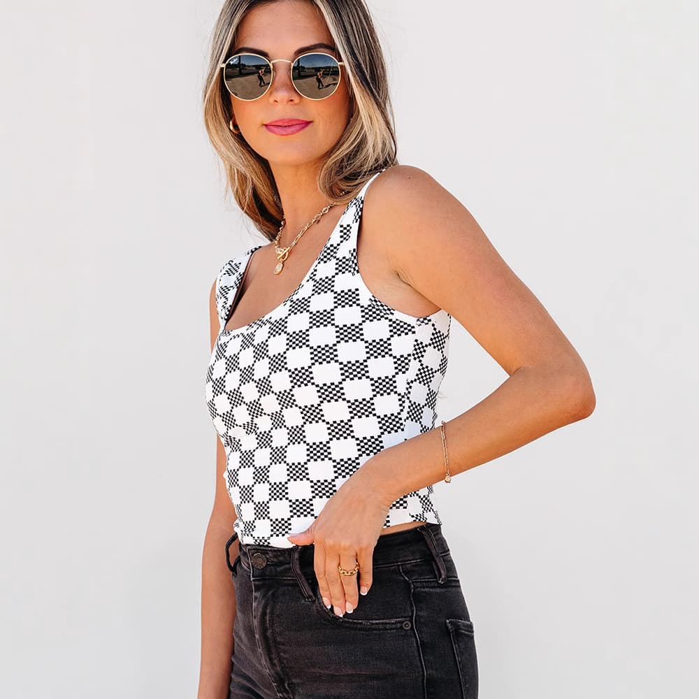 Blusa regata multicolorida especial para mulheres