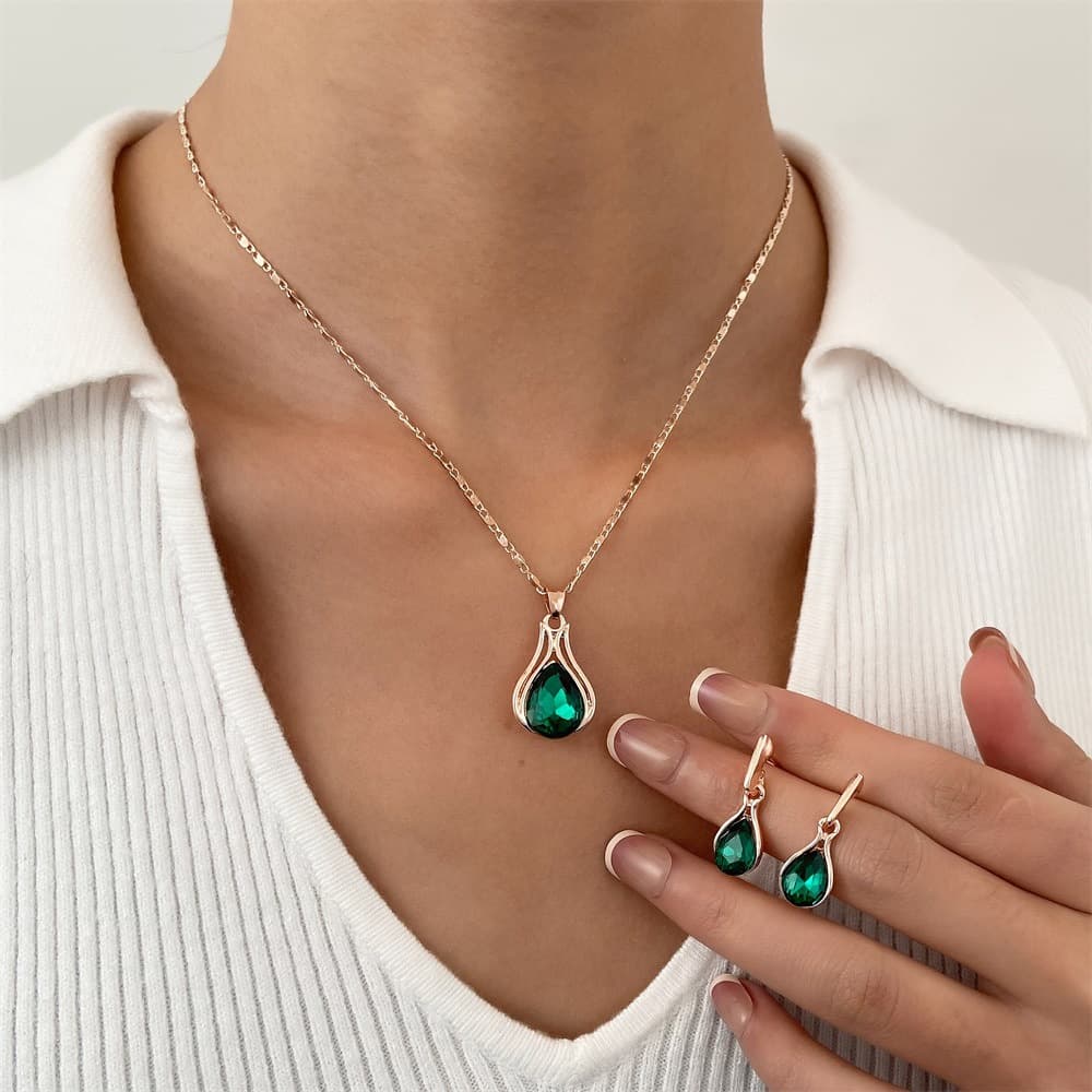 Conjunto de joias em formato de gota de água esmeralda para mulheres 2