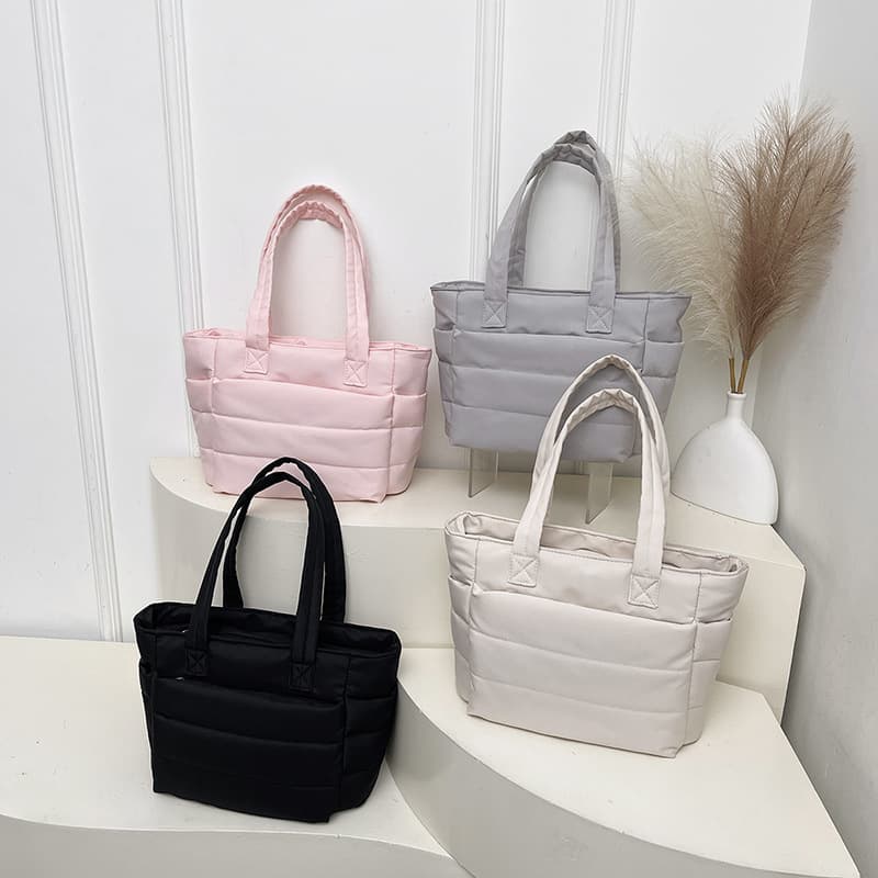 Bolsa versátil com bordado em linha para mulheres 4