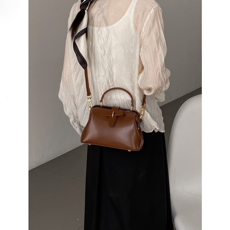 Bolsa feminina de couro bovino de luxo acessível 9