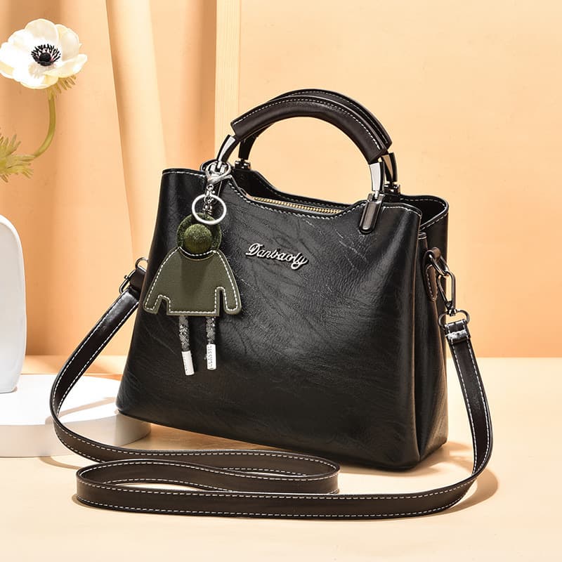 Bolsa feminina pequena, simples e retrô. 11