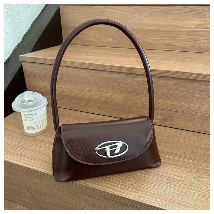 Nova bolsa feminina de PU da moda, para usar no ombro ou debaixo do braço. 11