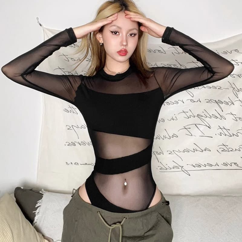 Camiseta feminina preta transparente de manga comprida em malha 4