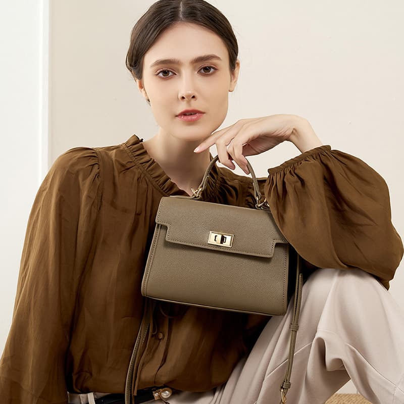 Bolsa feminina de couro bovino versátil e popular 6