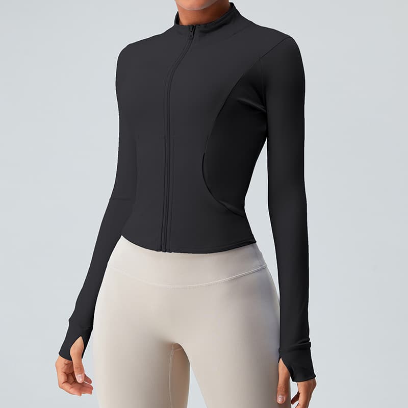 Jaqueta esportiva feminina de manga comprida com modelagem slim fit e secagem rápida. 14