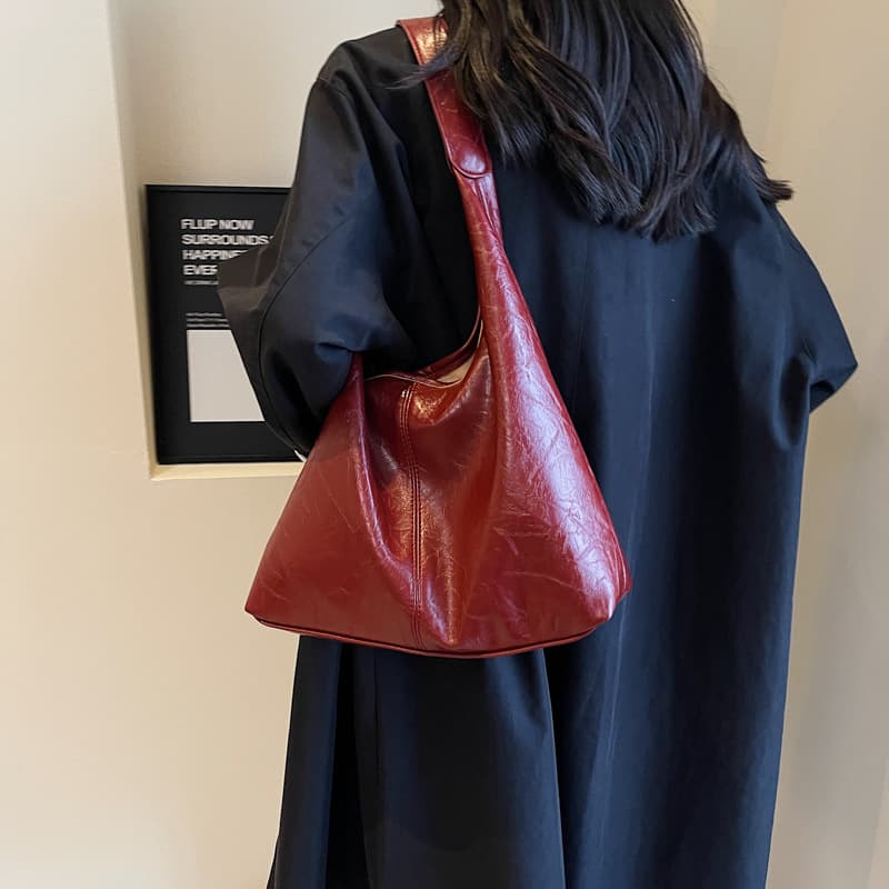 Conjunto de 2 Bolsas Femininas Estilo Hobo com Carteira Integrada - Bolsa de Ombro Moderna e Elegante para Uso Casual e  9