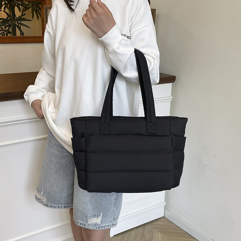 Bolsa versátil com bordado em linha para mulheres 5