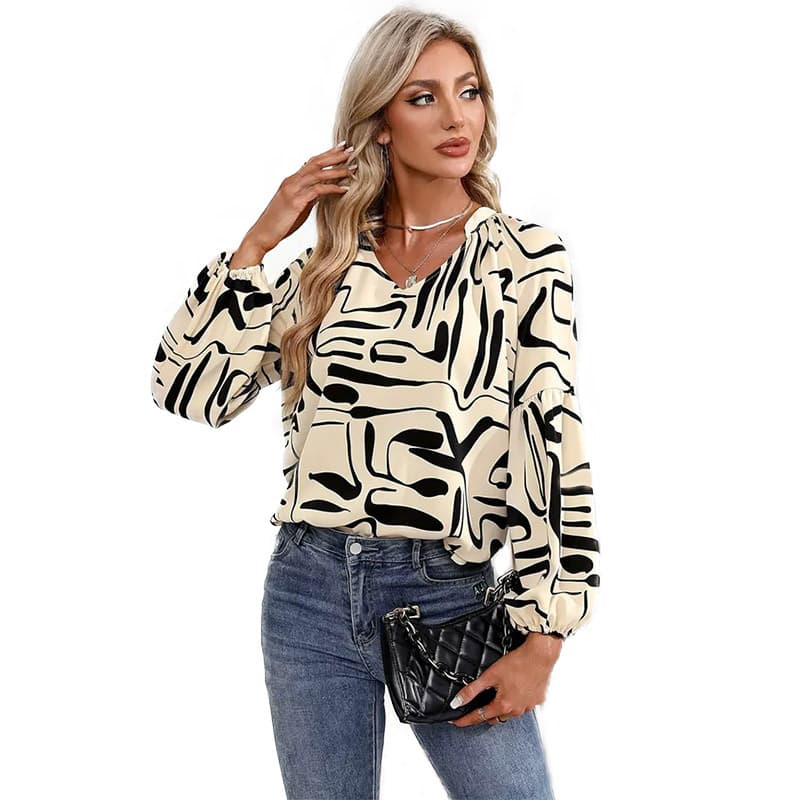 Blusa feminina folgada com estampa irregular 2