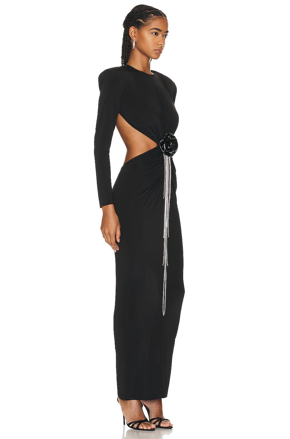 Vestido preto sexy sem costas, de mangas compridas, com detalhes vazados de flores e franjas. 6