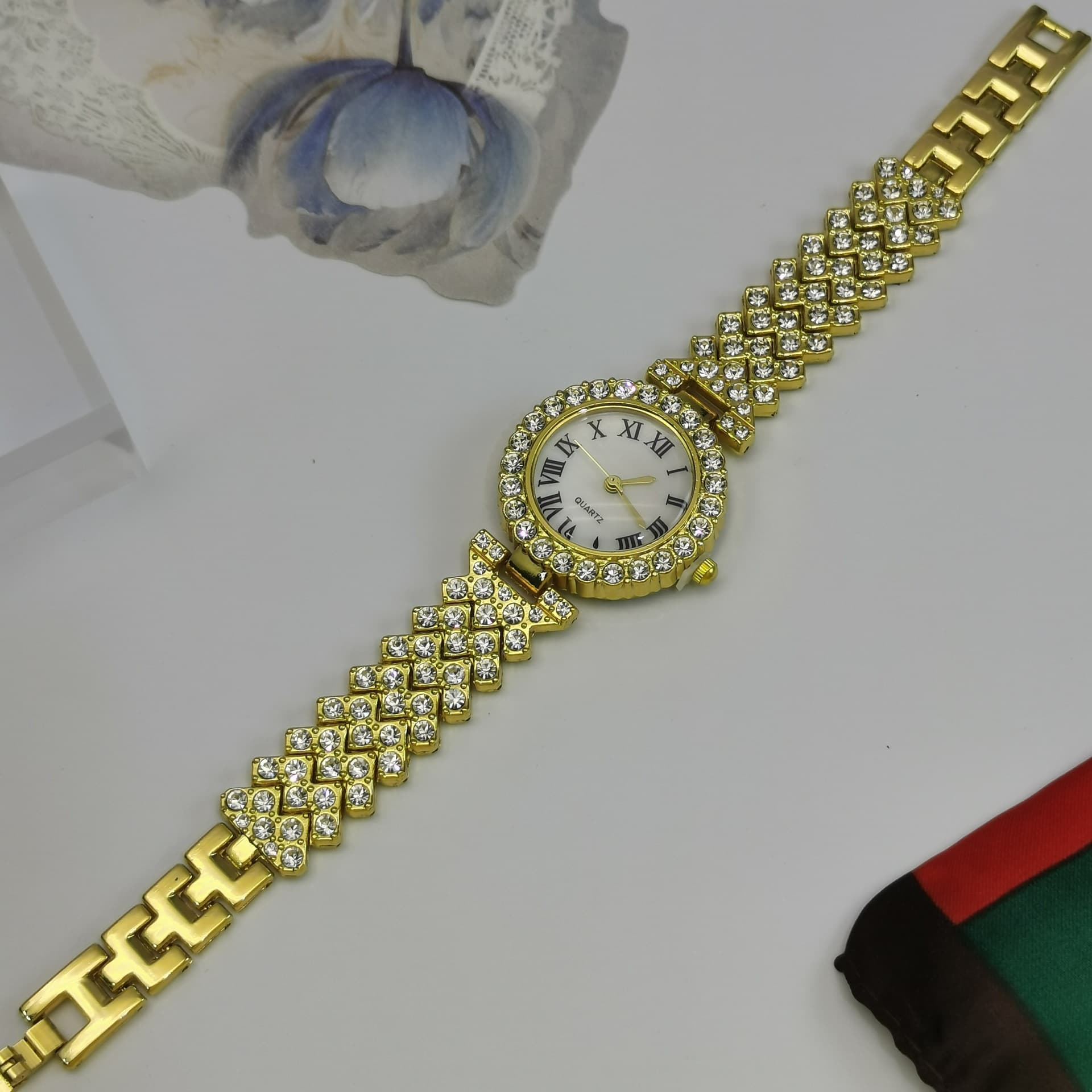 Pulseira de relógio de quartzo com céu estrelado cravejada de diamantes, versátil e elegante para mulheres. 8