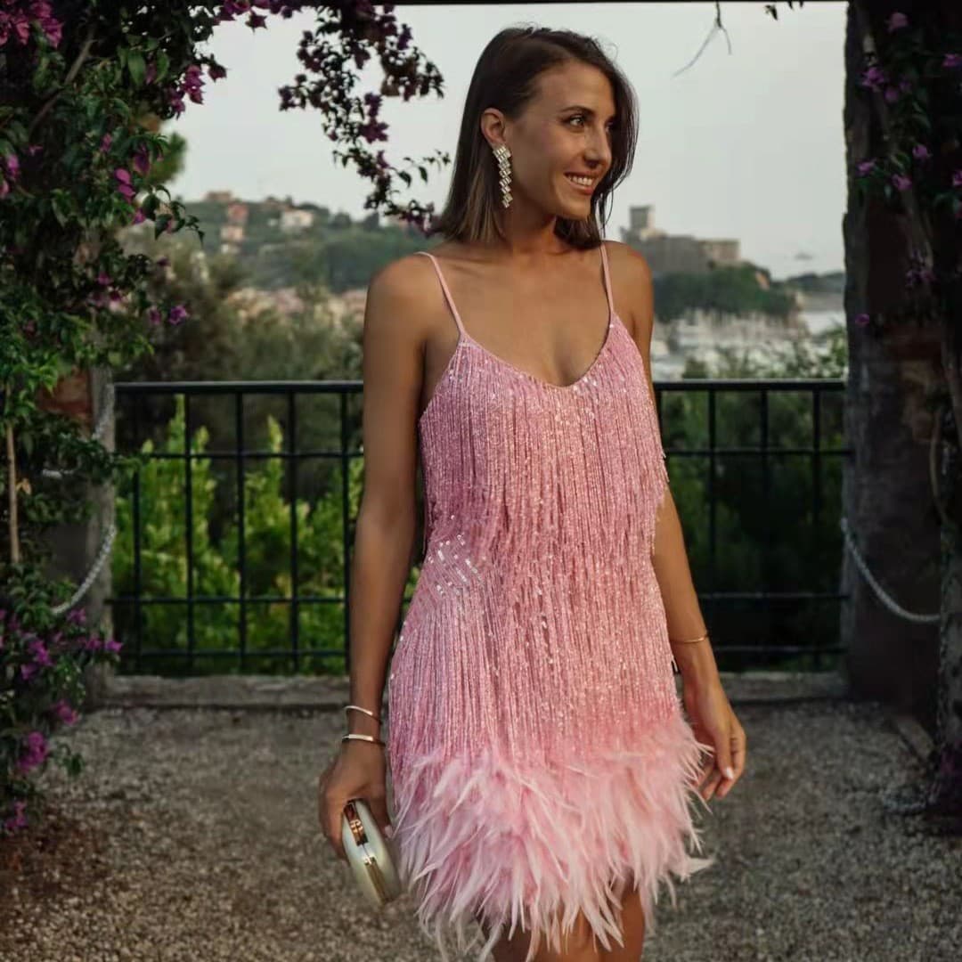 Vestido Curto De VerãO Sexy Com Franjas, Lantejoulas E Penas, Decote Em V, AlçAs Finas E Costuras. Vestido Elegante Para Festas E Baladas.