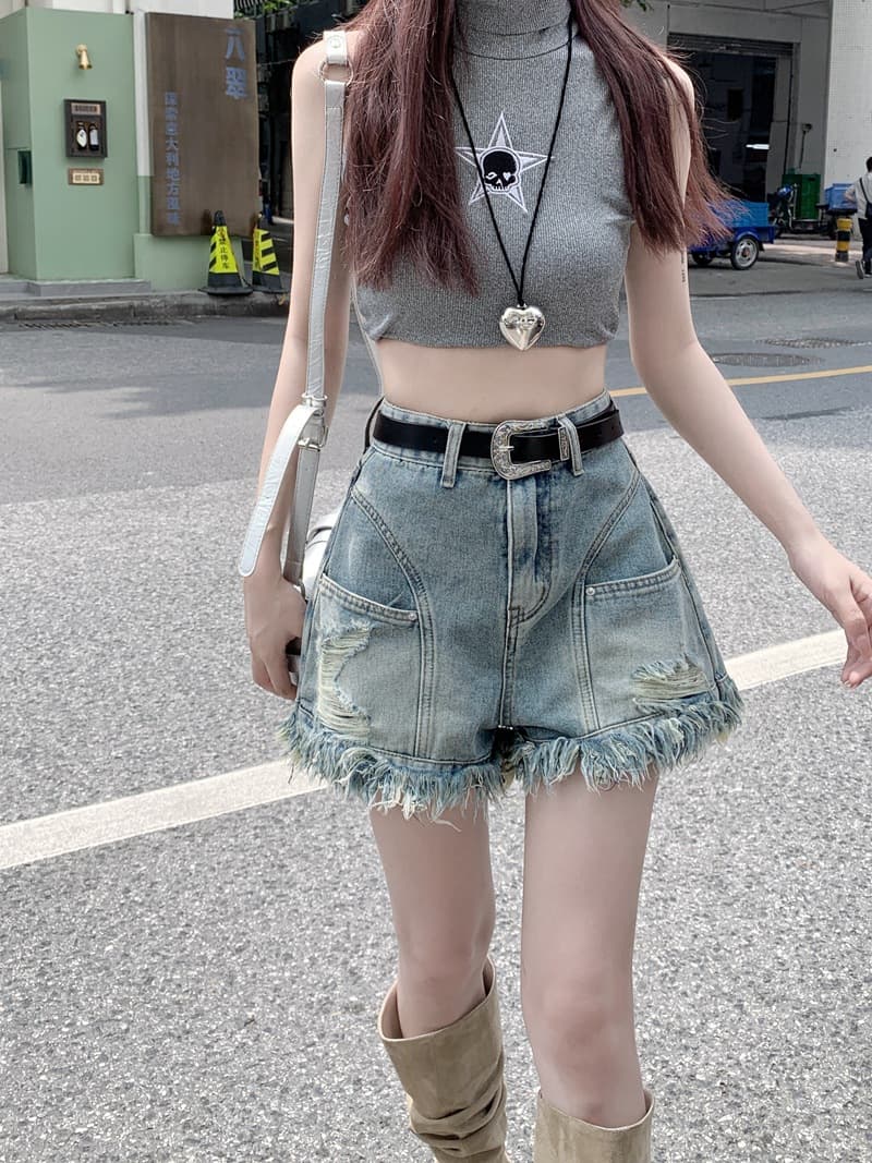 Shorts Jeans Rasgados, Pernas Largas, Barra Desfiada, Modela 6
