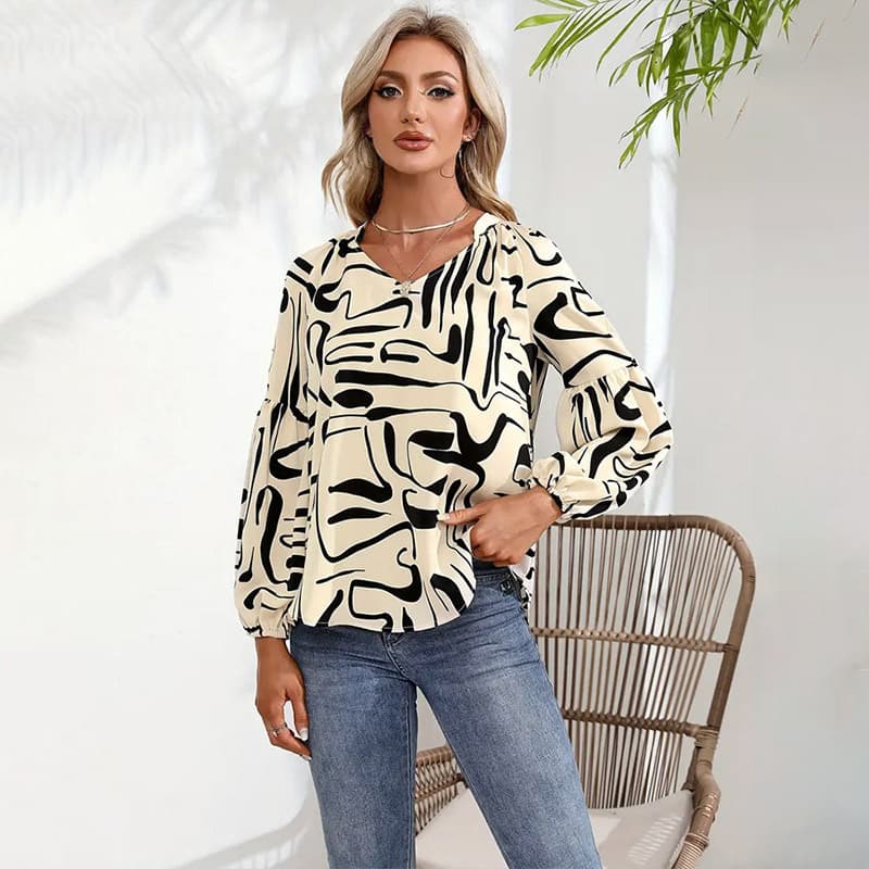 Blusa feminina folgada com estampa irregular 3