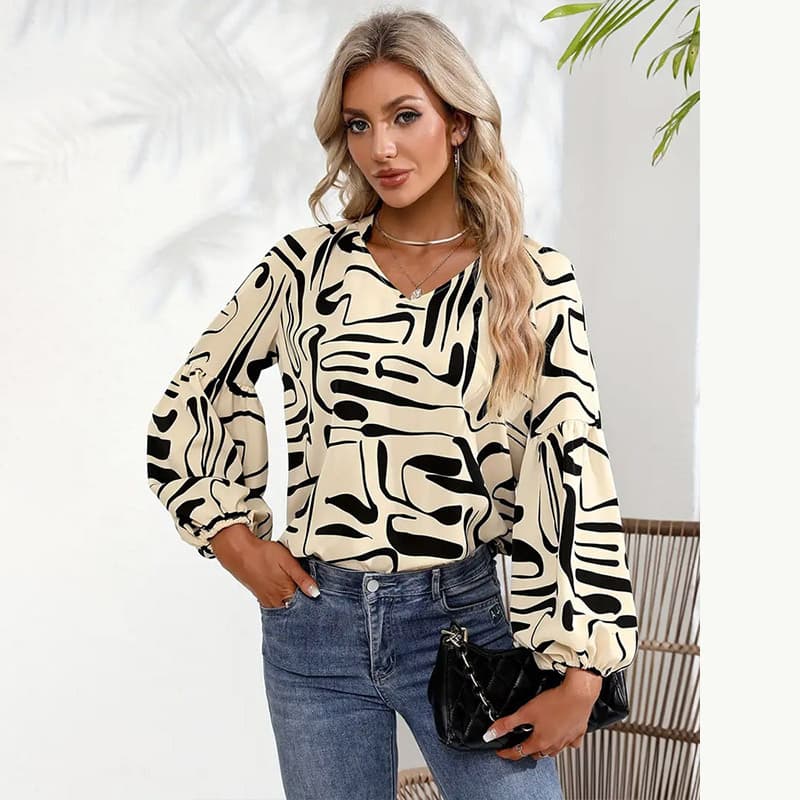 Blusa feminina folgada com estampa irregular 5