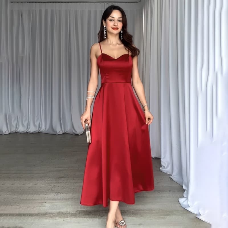 Vestido feminino de verão justo com alças de cetim 3