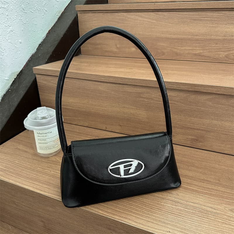 Nova bolsa feminina de PU da moda, para usar no ombro ou debaixo do braço. 7