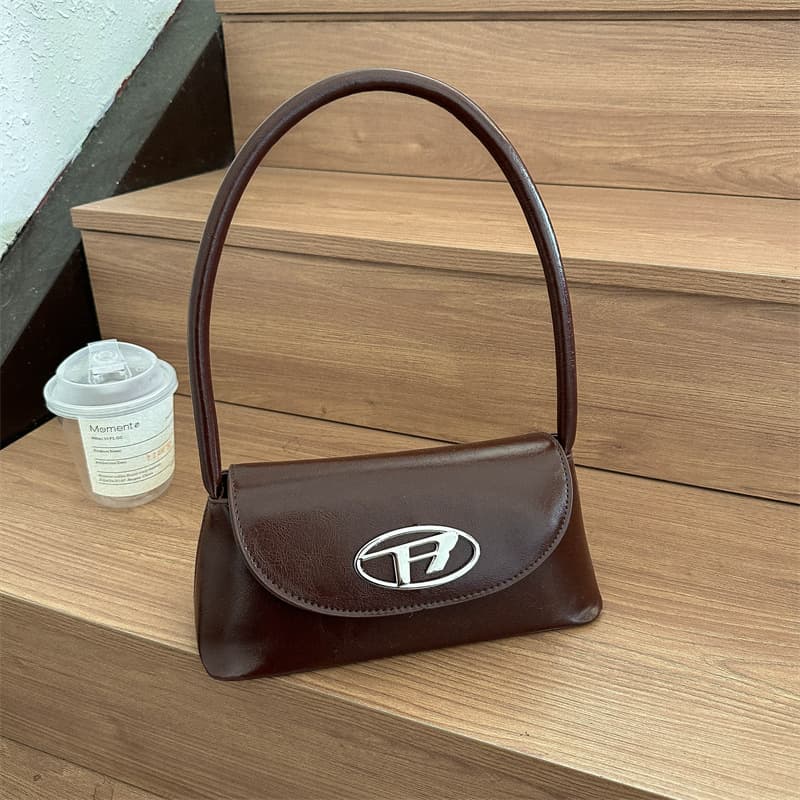 Nova bolsa feminina de PU da moda, para usar no ombro ou debaixo do braço. 2