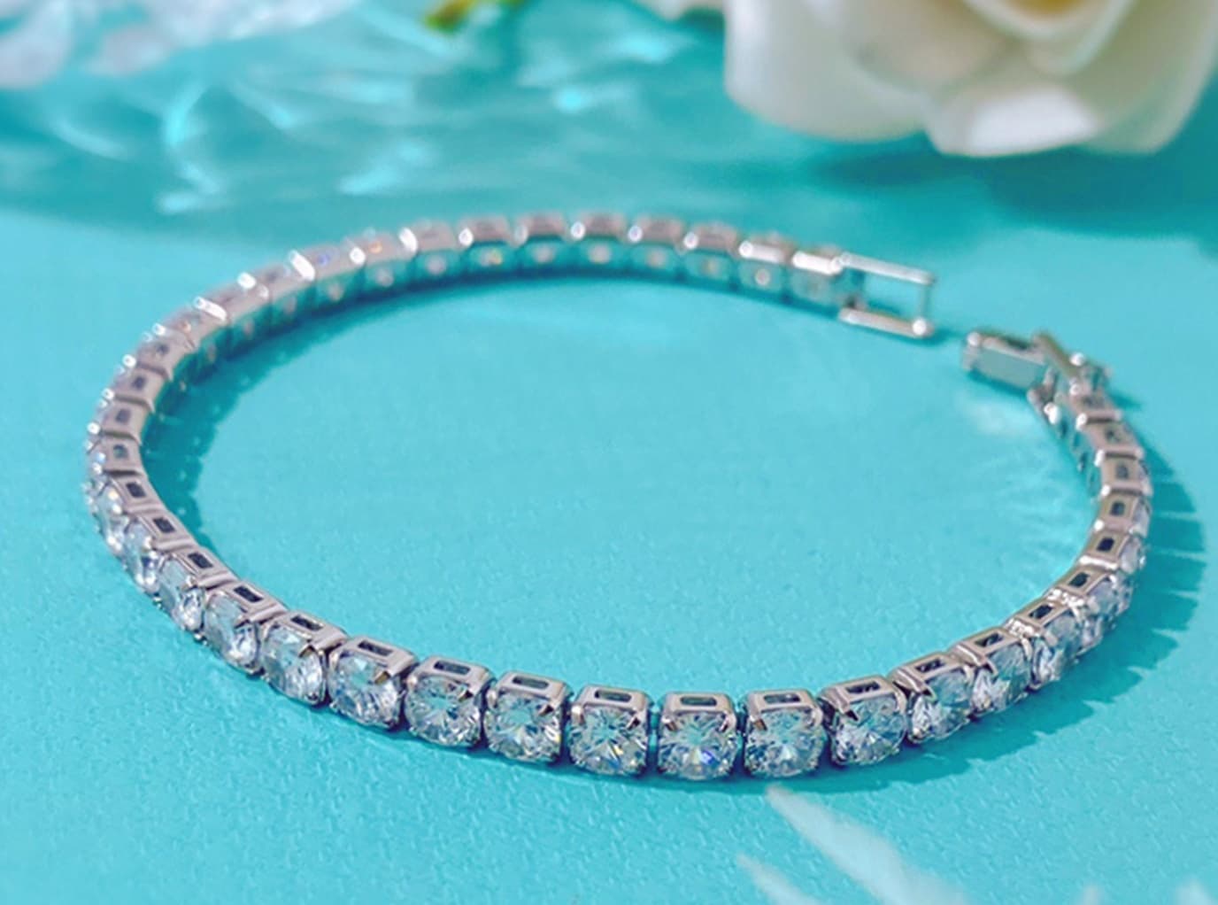 Pulseira de zircônia, joia simples e versátil para mulheres. 5
